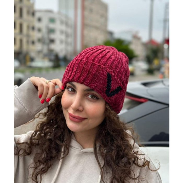 کلاه کاموایی داخل تدی ملورین