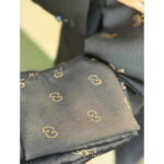 مینی اسکارف طرحدار مارک مشکی طلایی