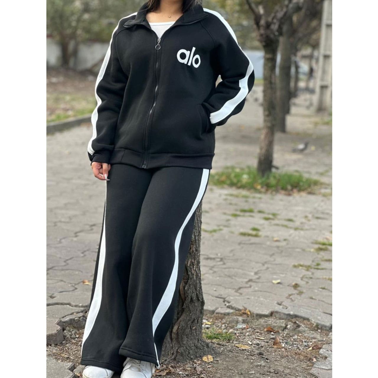 5760-min ست اسپرت 3 تیکه زنانه ملورین رشت